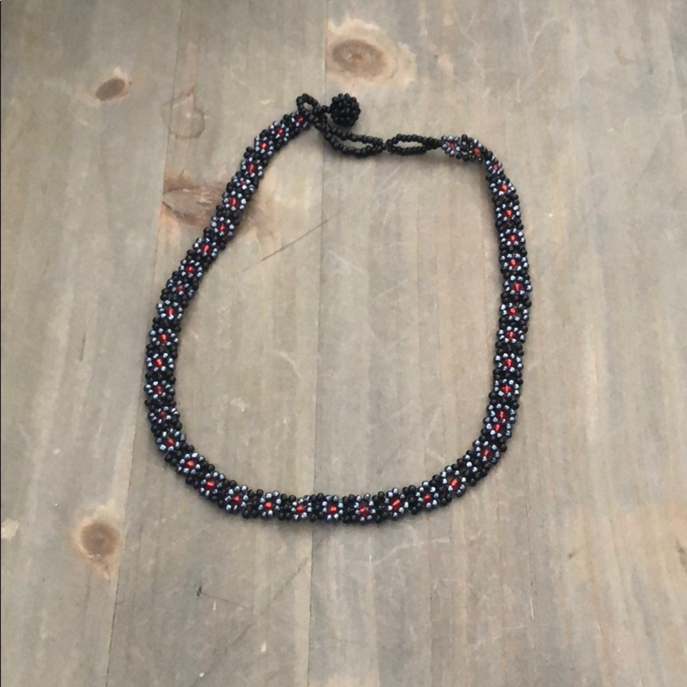 Daisy seed bead choker